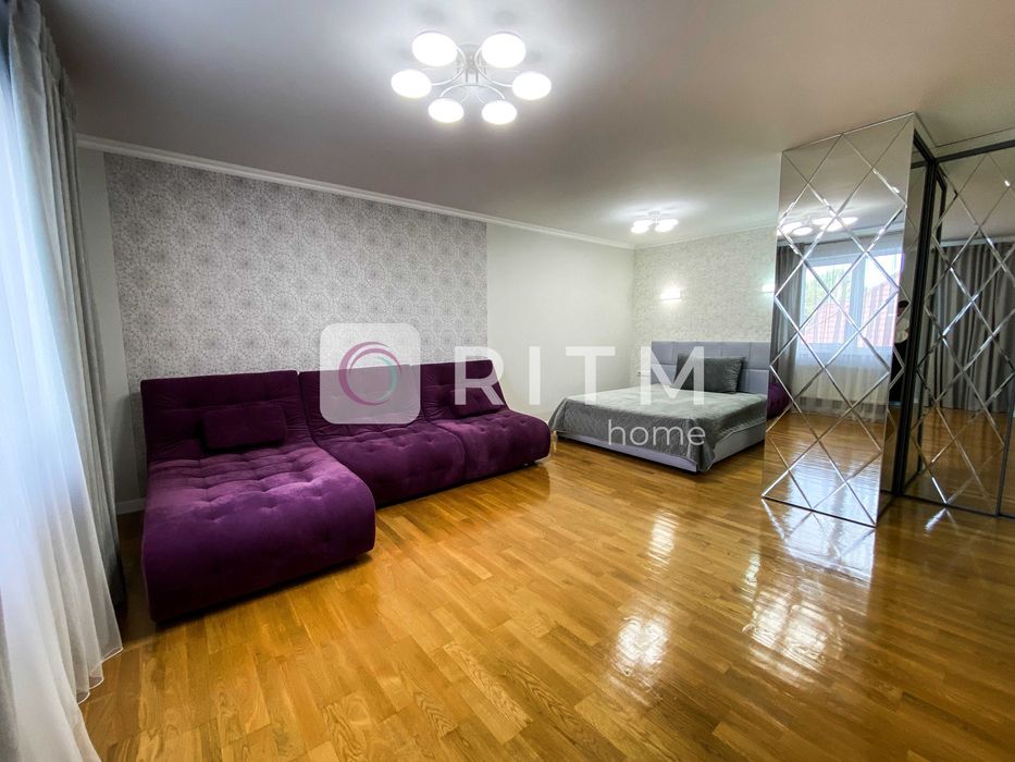 Продається простора 1-кімнатна квартира площею 52 м² на вул. Об’їзній