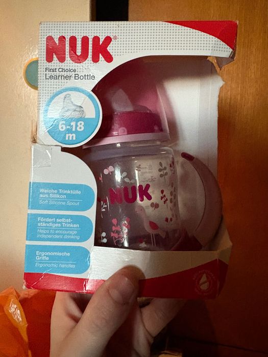 Новый поильник Nuk 6-18 месяца с силиконовым носиком Винни Микки маус