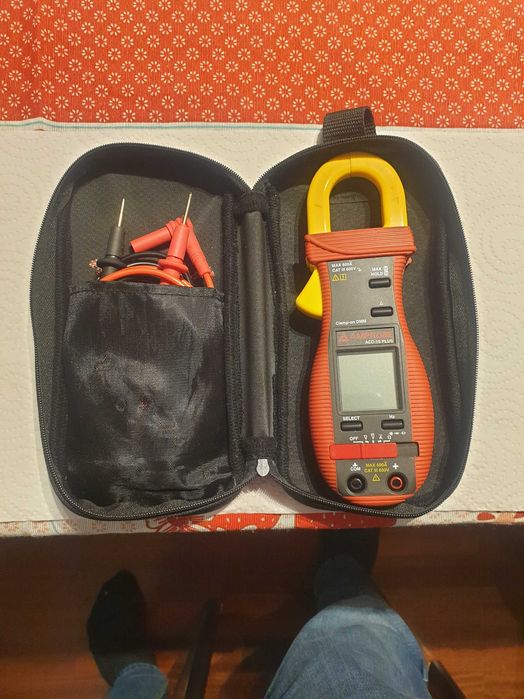 Pinça amperimétrica amprobe 600v cat Iii  abertura 25 mm