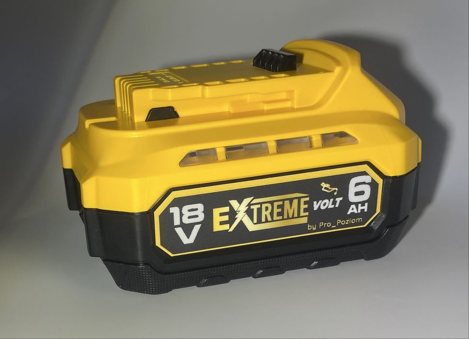 Dewalt XR Akumulator Do Dewalt 18V 6.0Ah Li-Ionz gumową powłoką