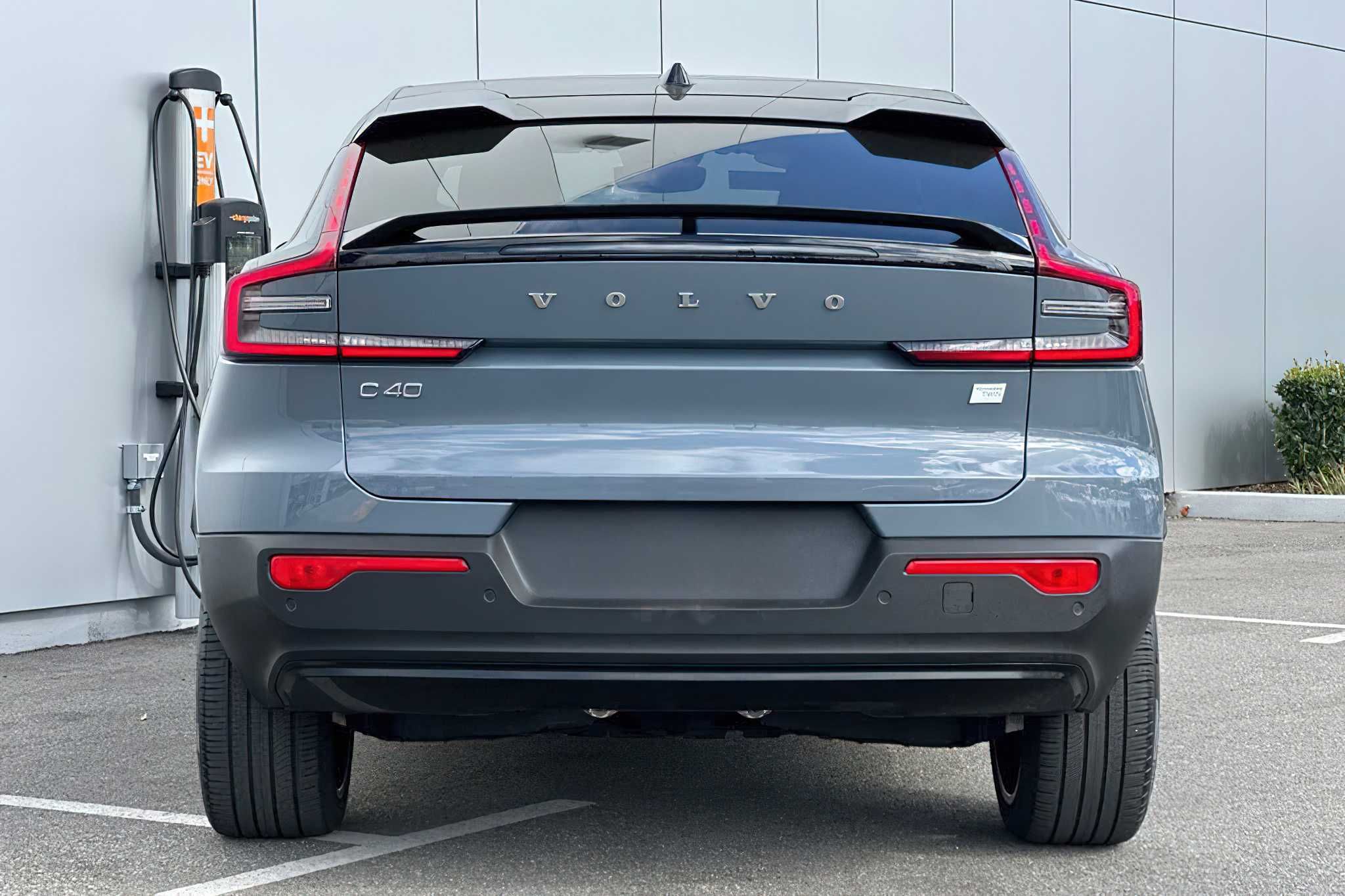 Volvo C40    2022