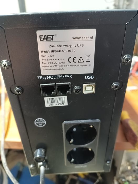 EAST Zasilacz awaryjny UPS 

ww