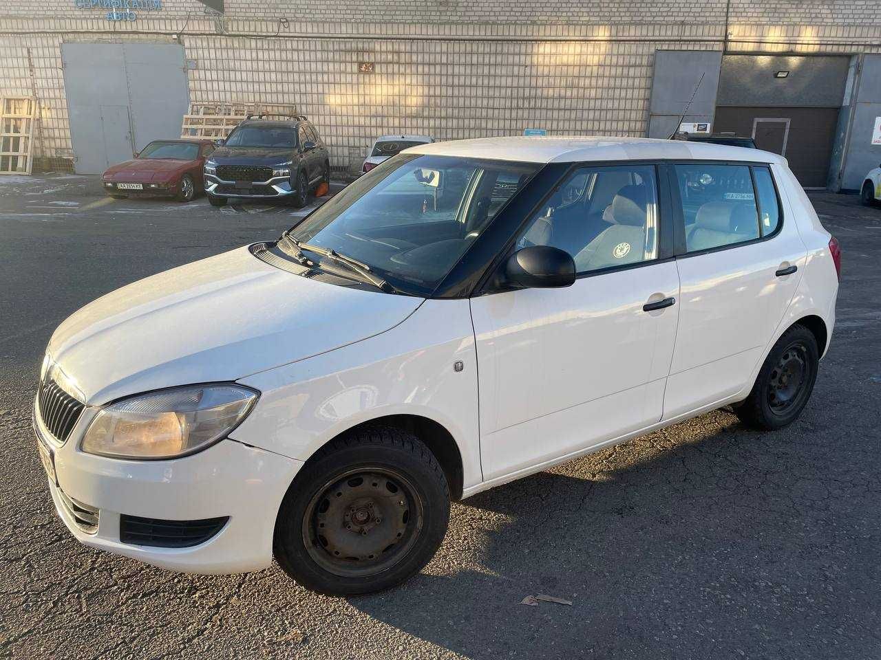 Оренда авто Skoda Fabia