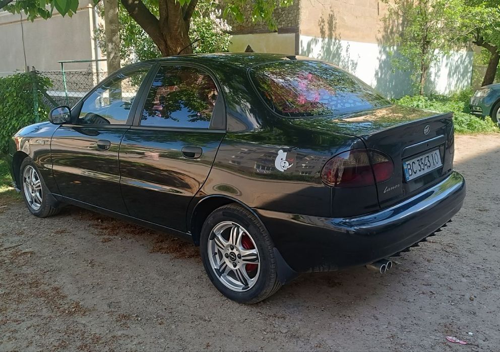 Ланос 1.6 2009 седан