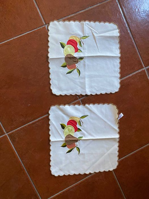 conjunto de 2 guardanapos de pano antigos com frutas