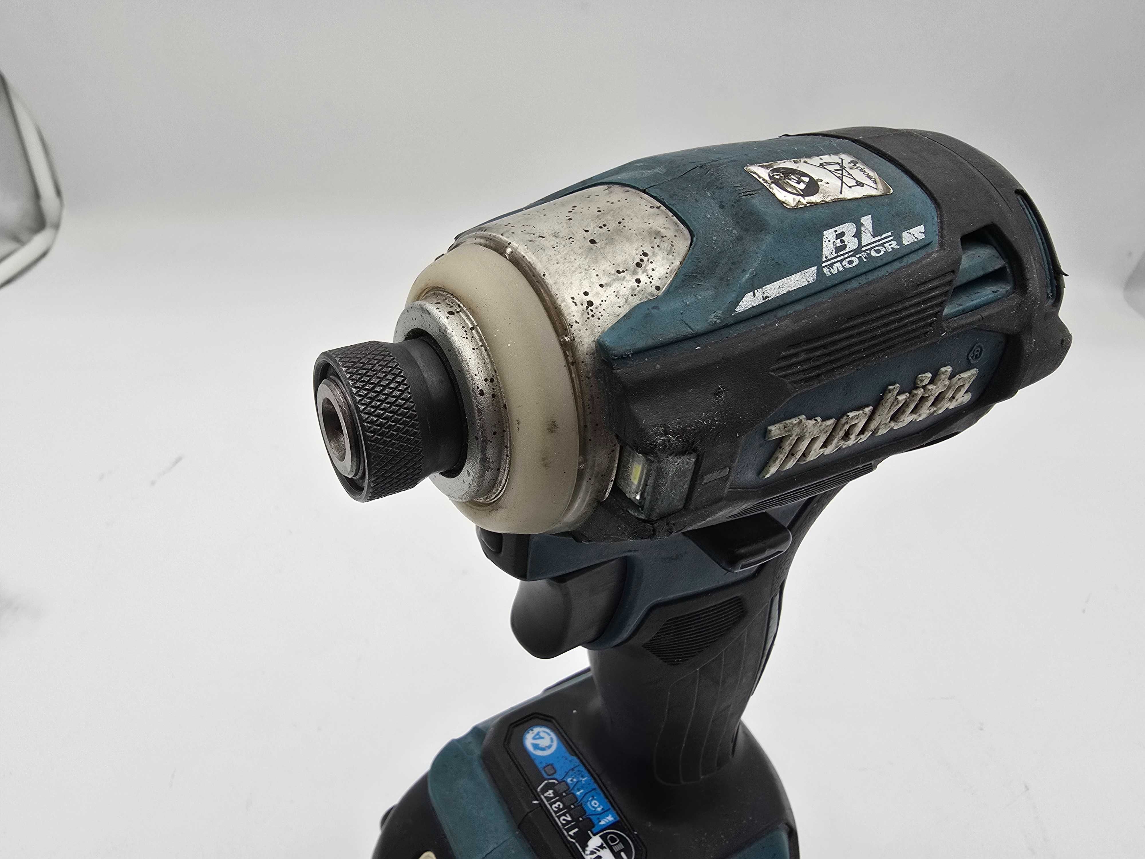 Zakrętarka Makita DTD172 + AKUMULATOR 3.0AH