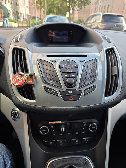 Impecável Ford C-max