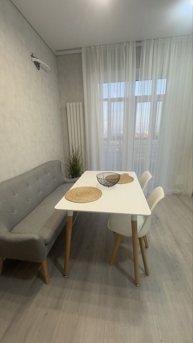 Оренда 2 кімн кв, новобудова, автономне опалення, вул. Київська