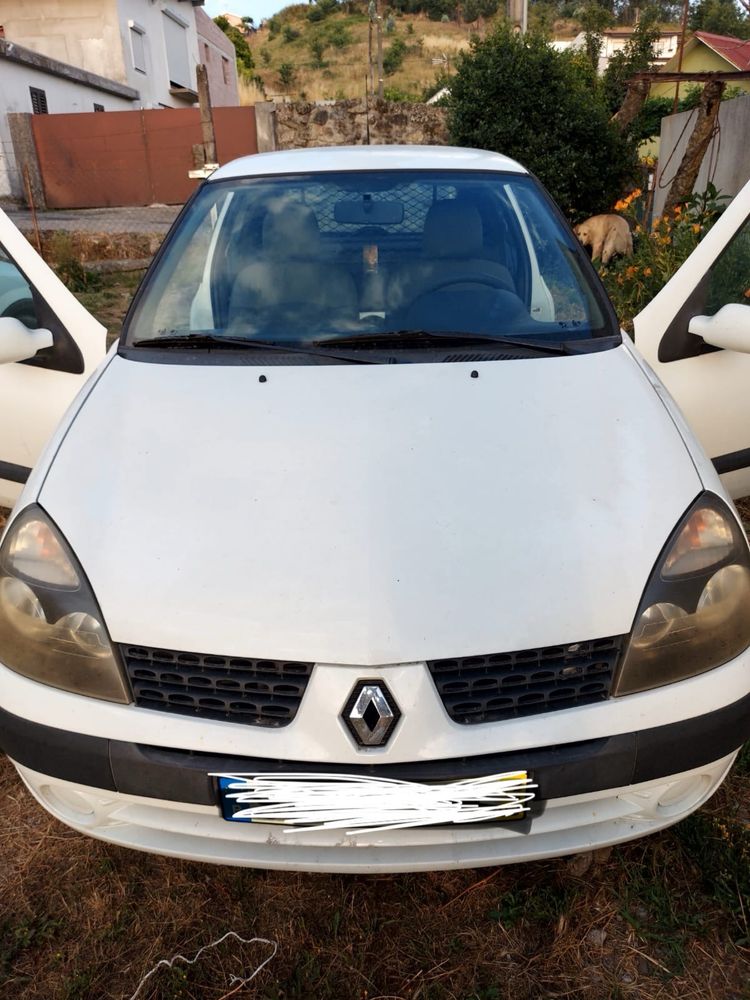 Carrinha renault clio