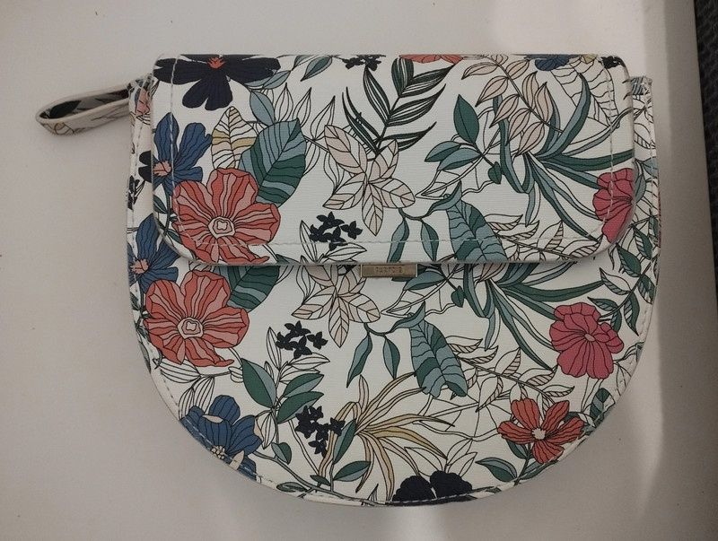 Mala de tiracolo estampado floral