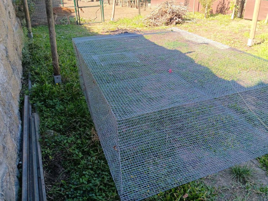 Gaiola/viveiro/voadeira NOVA de maio