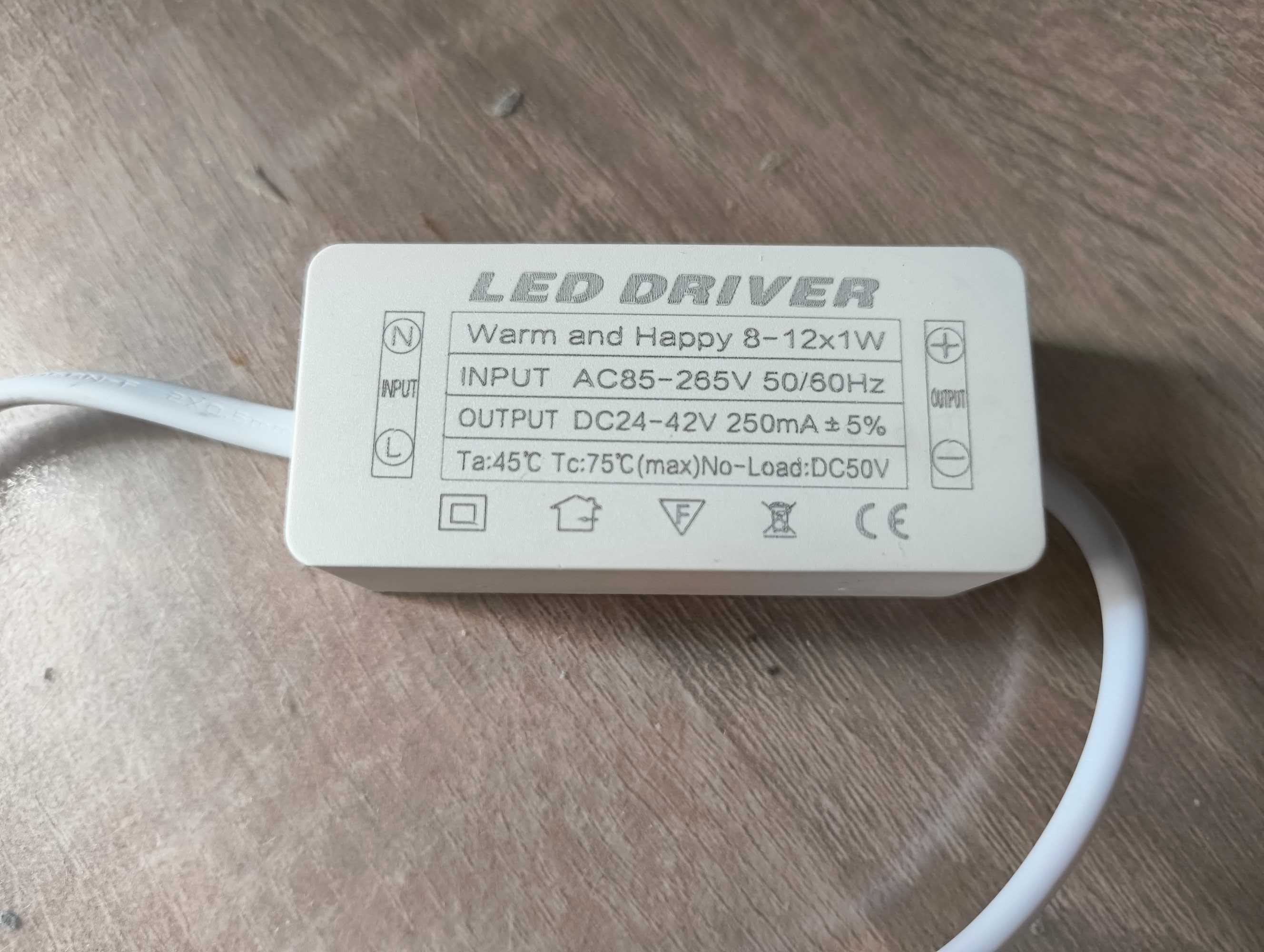 Transformator zasilacz oświetleniowy LED 9W DC24-46V 250mA