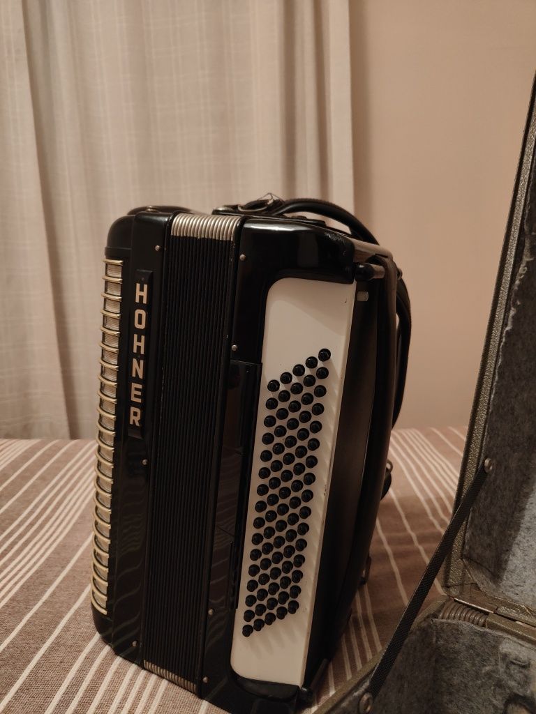 Acordeão HOHNER VERDI 3 N 80 Baixos