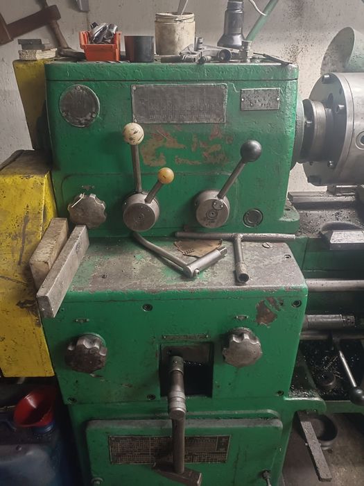 Tokarka uniwersalna TUE 40