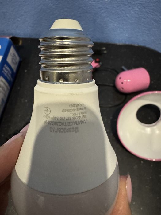 Лампа настільна для манікюра