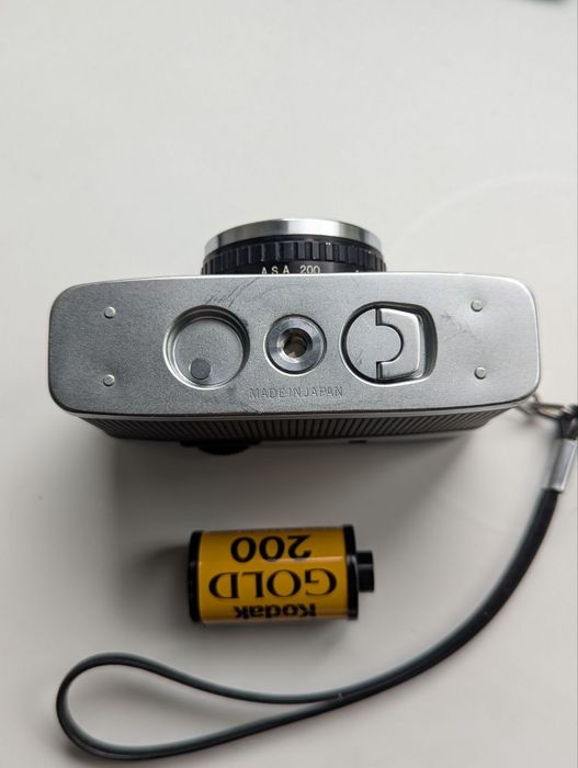 Olympus pen EE-S  Half-frame (півкадр)