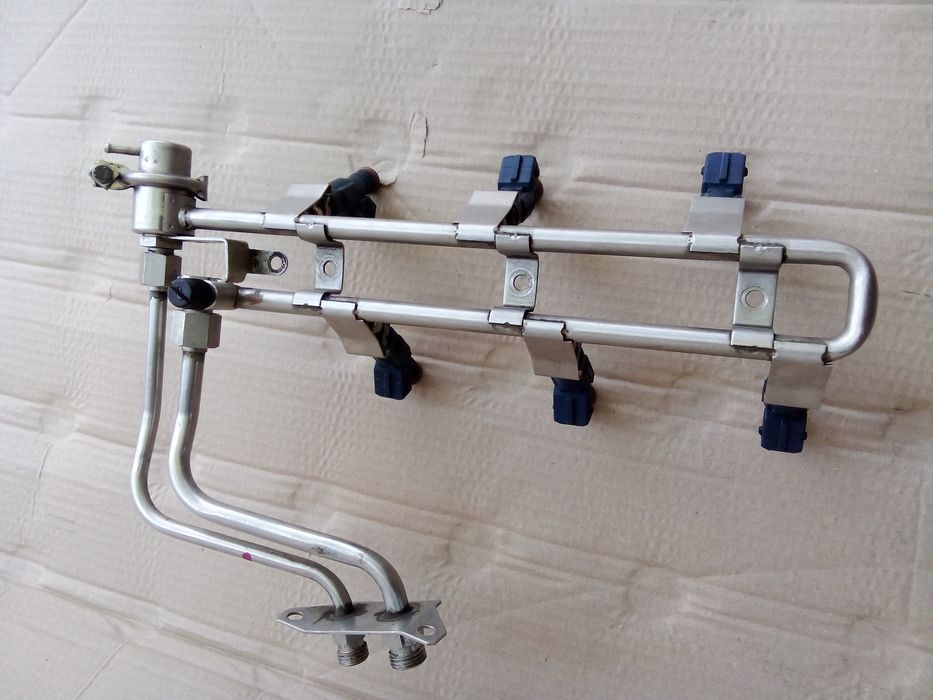 Форсунки топливные Омега Б 2.5 V6 (0280155712)