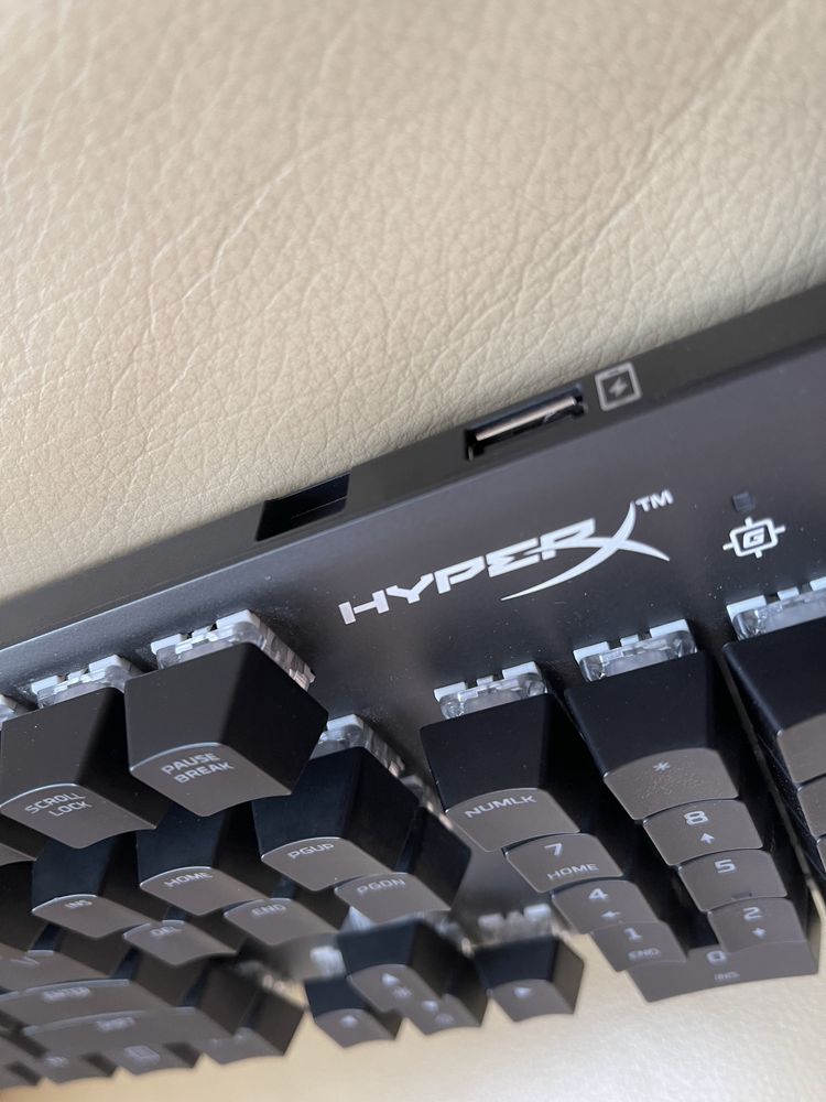 Клавиатура игровая Hyperx Alloy FPS RGB