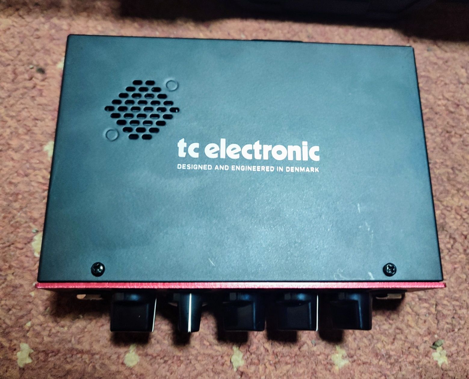 TC Electronic BAM200 wzmacniacz basowy 200W Gnome / Elf