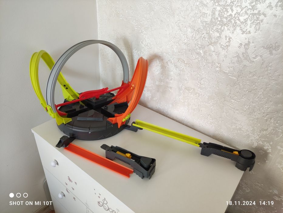 Трек Хот вілс рото революція, Hot wheels track roto revolution