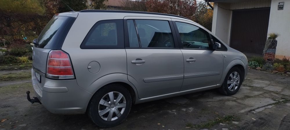 Opel Zafira 1.8 LPG 2007r