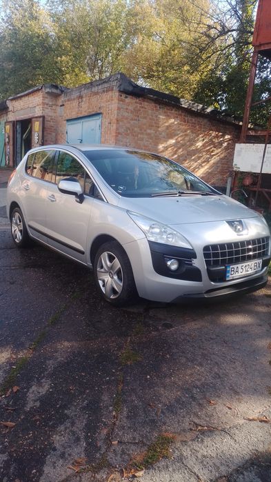 Пежо 3008, 2011 г/в, дизель.