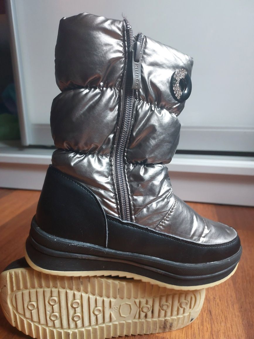 Продам зимние  сапожки,размер 28