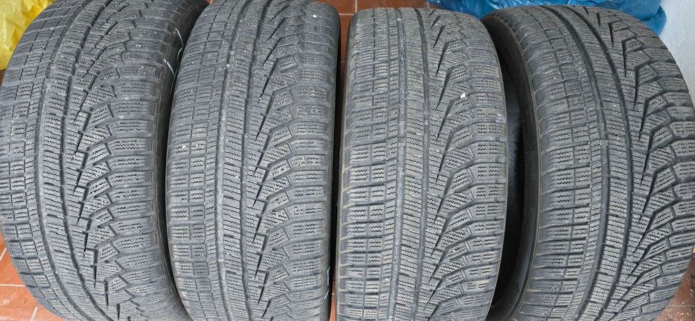 Opony zimowe Hankook 235/40/19
