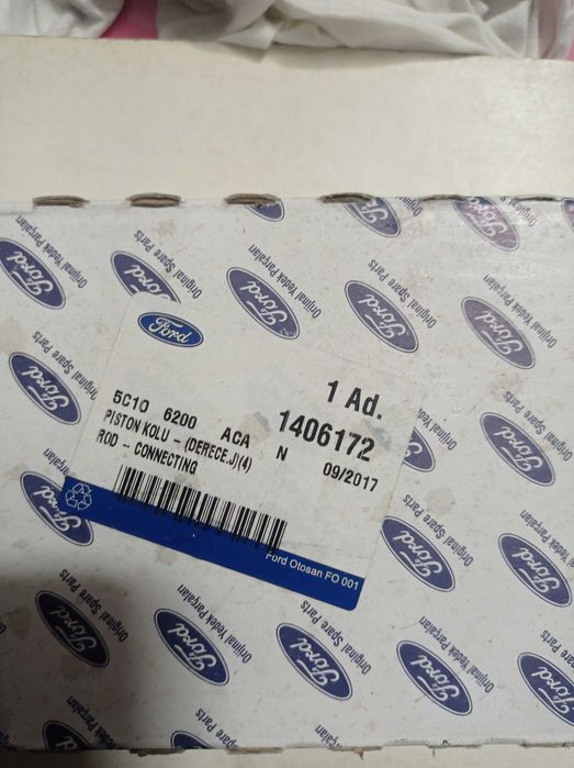 шатун форд транзит 2,4 диз.  2000-20012г новый