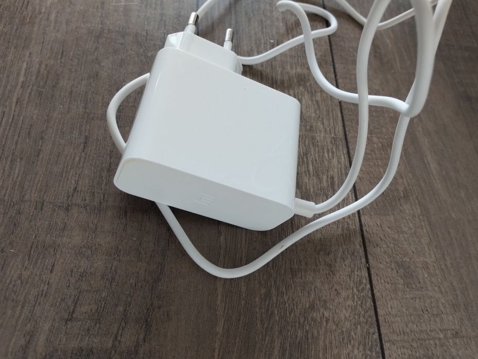 Xiaomi Vacuum Mop 2S dziala bez akcesoriow z ladowarka i stacja