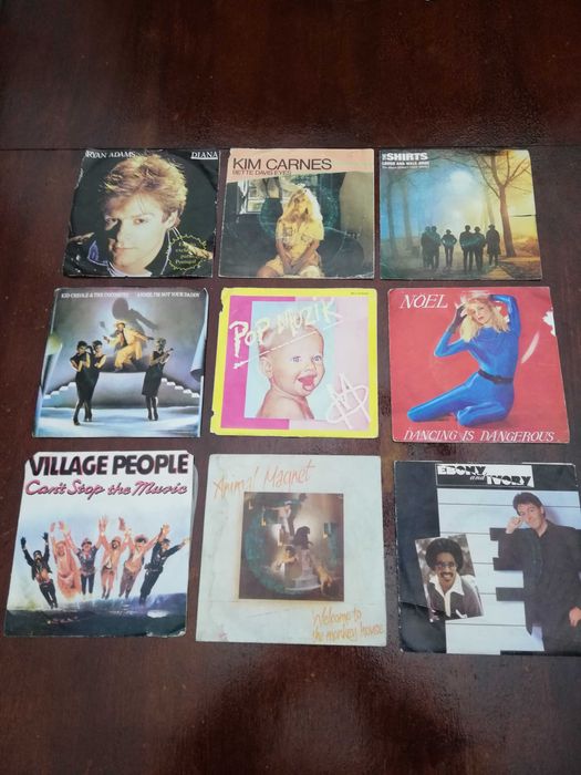 Vendo conjunto de 9 discos single 8 EUROS CADA