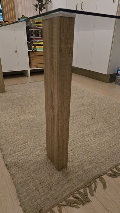 Mesa de jantar com tampo de vidro