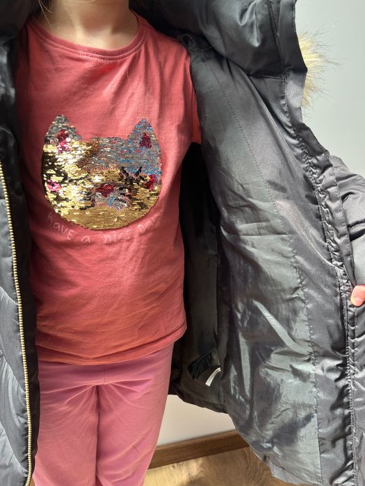 Kurtka zimowa H&M 128-134 parka czarna z futerkiem pikowana długa zara