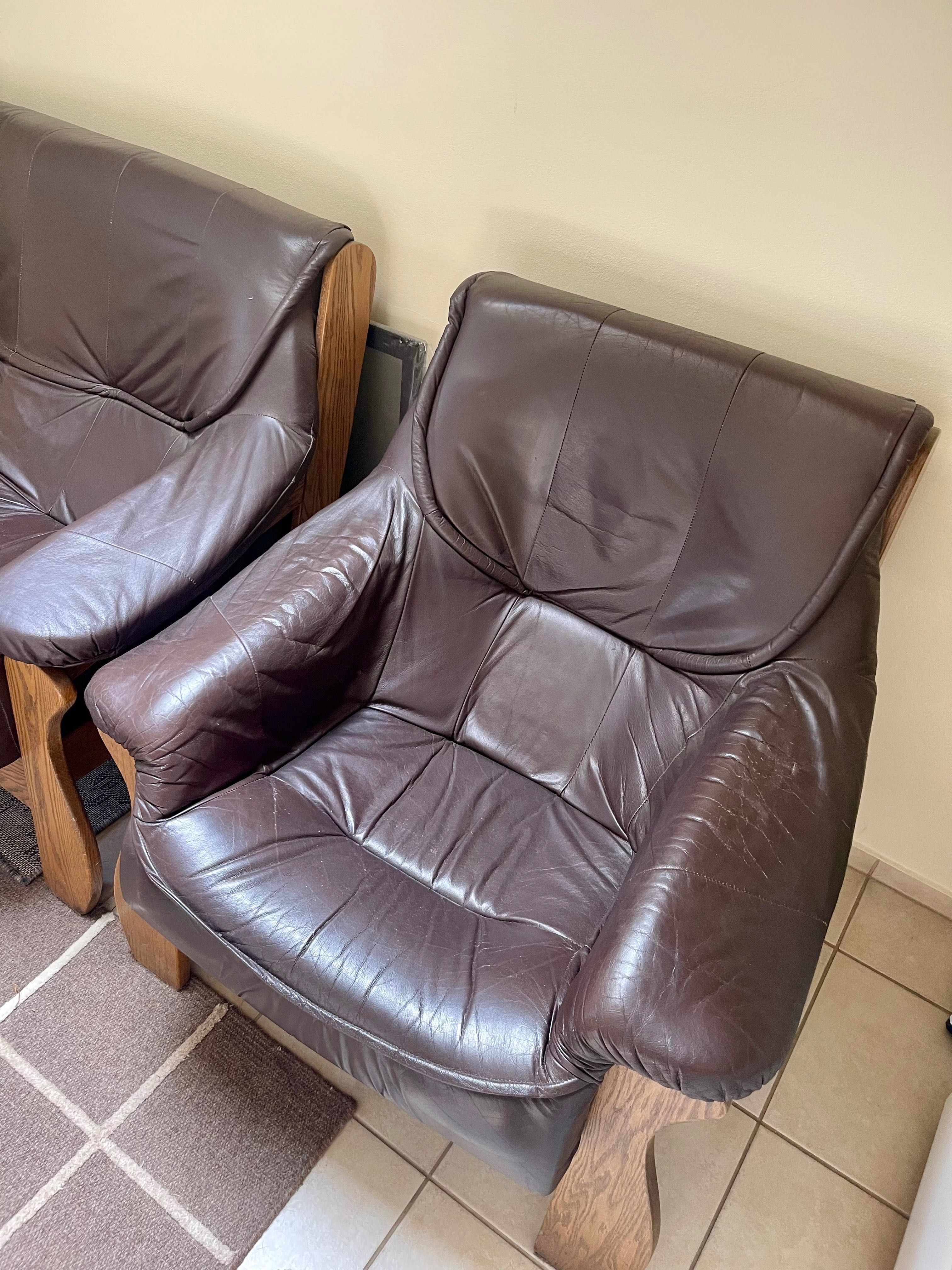 Skórzany zestaw wypoczynkowy  Sofa, dwa fotele.