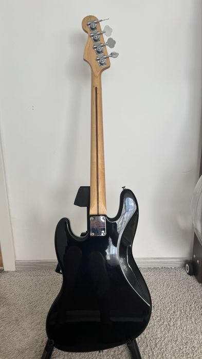 Piekny Fender Jazz Bass Meksyk