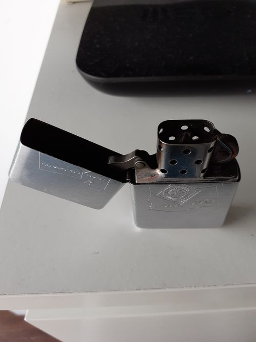 Isqueiro ZIPPO Marlboro