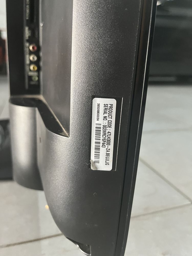 Tv Lg 119cm lcd impecavel