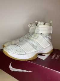 Nike Zoom Lebron Soldier SFG 10 r. 40,5