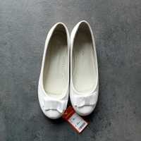 Buty białe 34 komunia wkładka 22,5 cm
