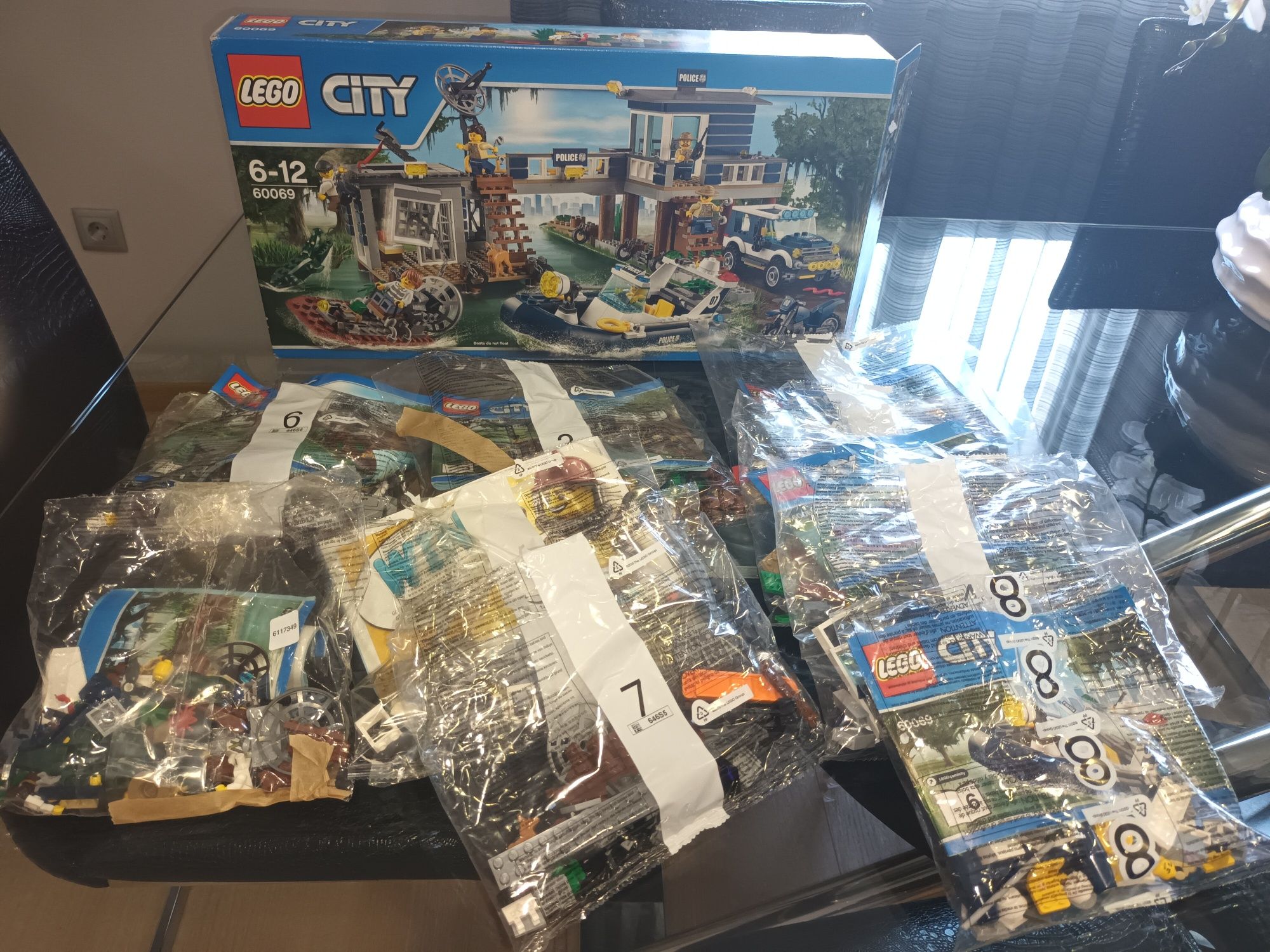 Esquadra da Polícia do Pântano (LEGO City Police 60069)