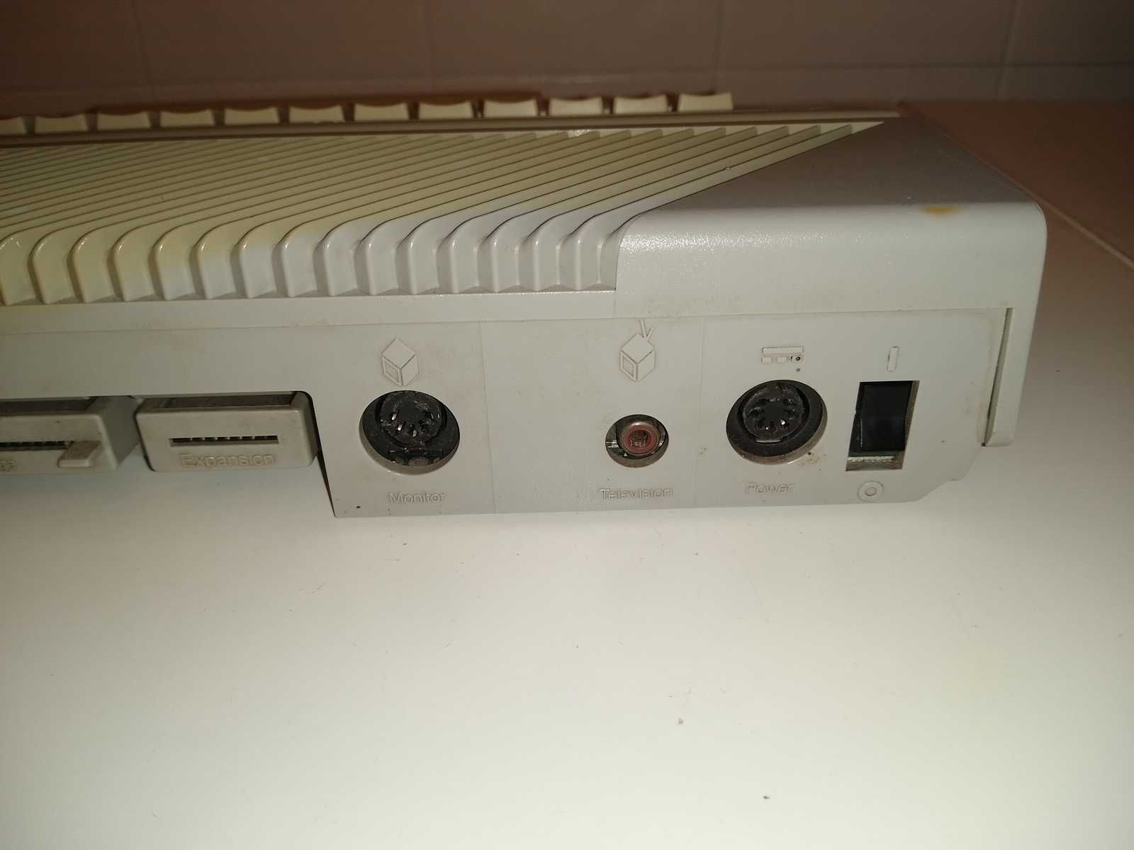 Atari 130xe plus Cartridge  Sprawne plus zasilacz