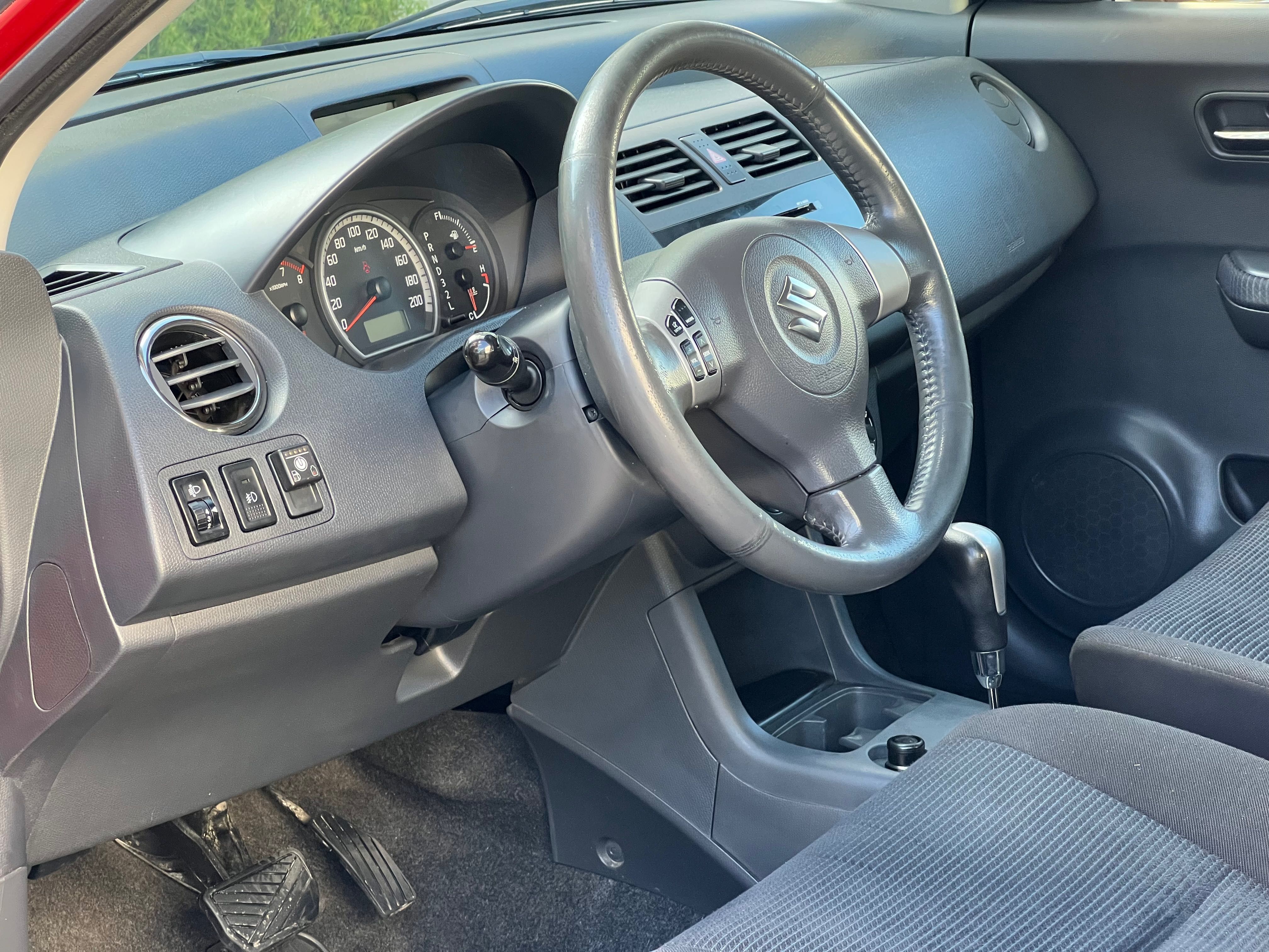 Suzuki Swift 1.5 avtomat  сузуки свифт