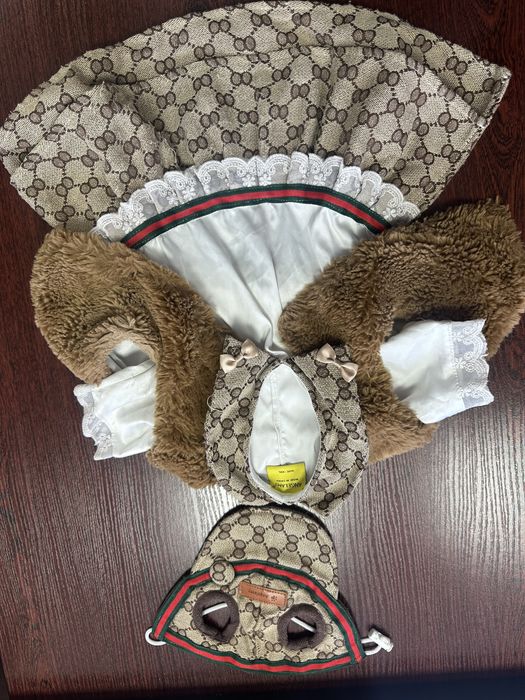 Одяг для собачок брендовий б/у