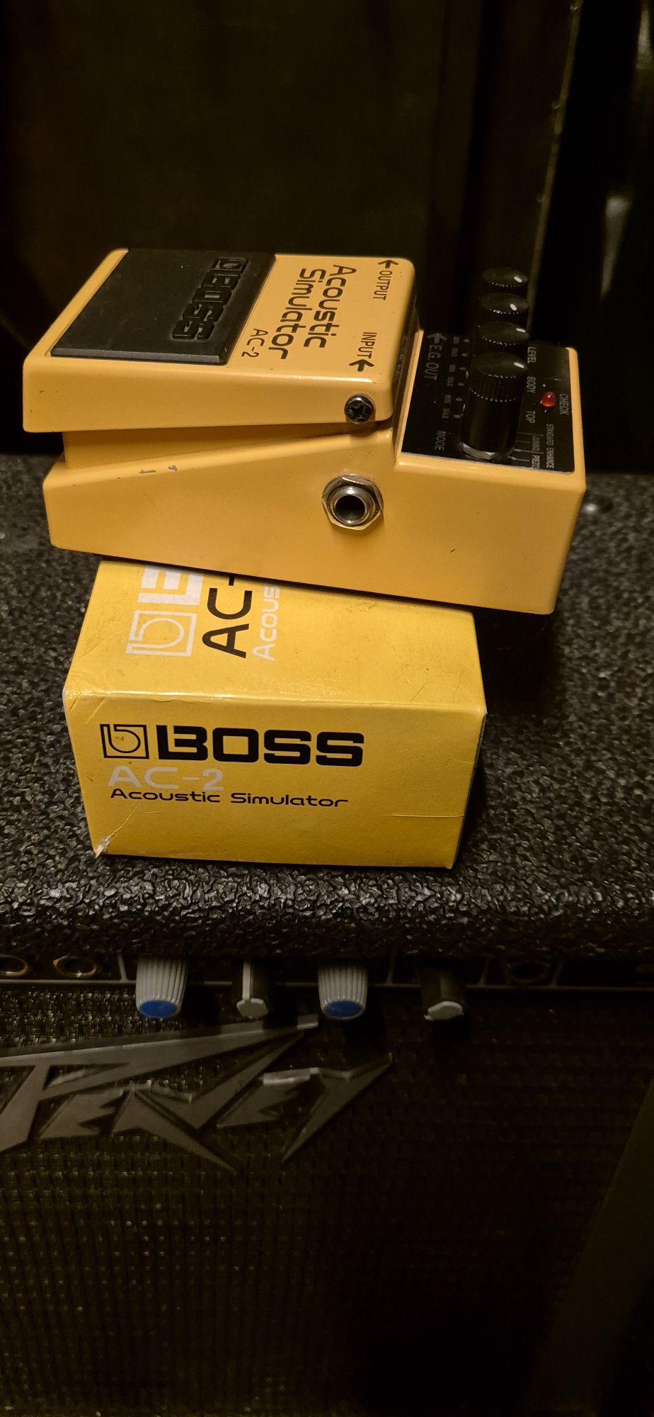 Boss AC-2 Accoustic Simulator efekt modeler akustyczny