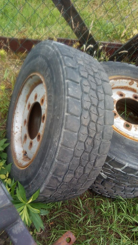 Koła ciężarowe 8 otworów r19.5