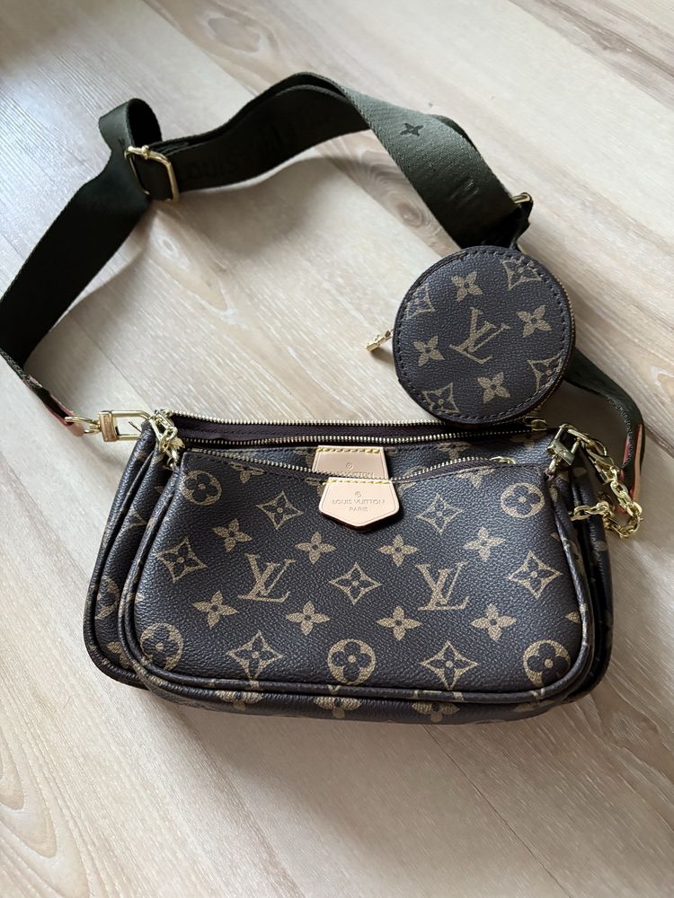 Louis Vuitton multi pochette