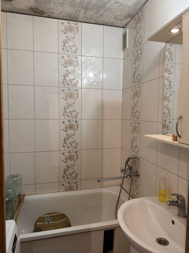 Продам 3 кім.квартиру по вул .Чарівна