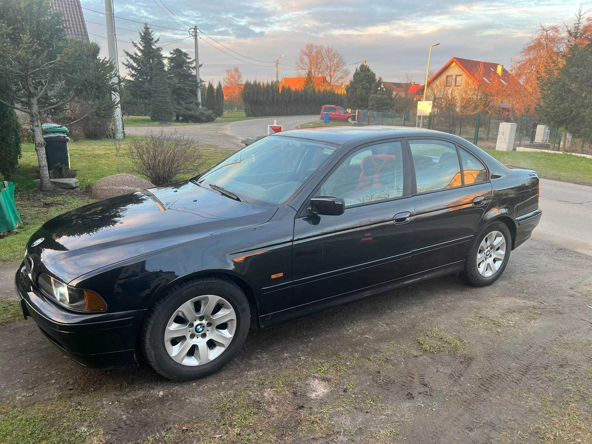 Pilnie sprzedam bmw 525i 2000roku, polift 192 koni benzyna z LPG.