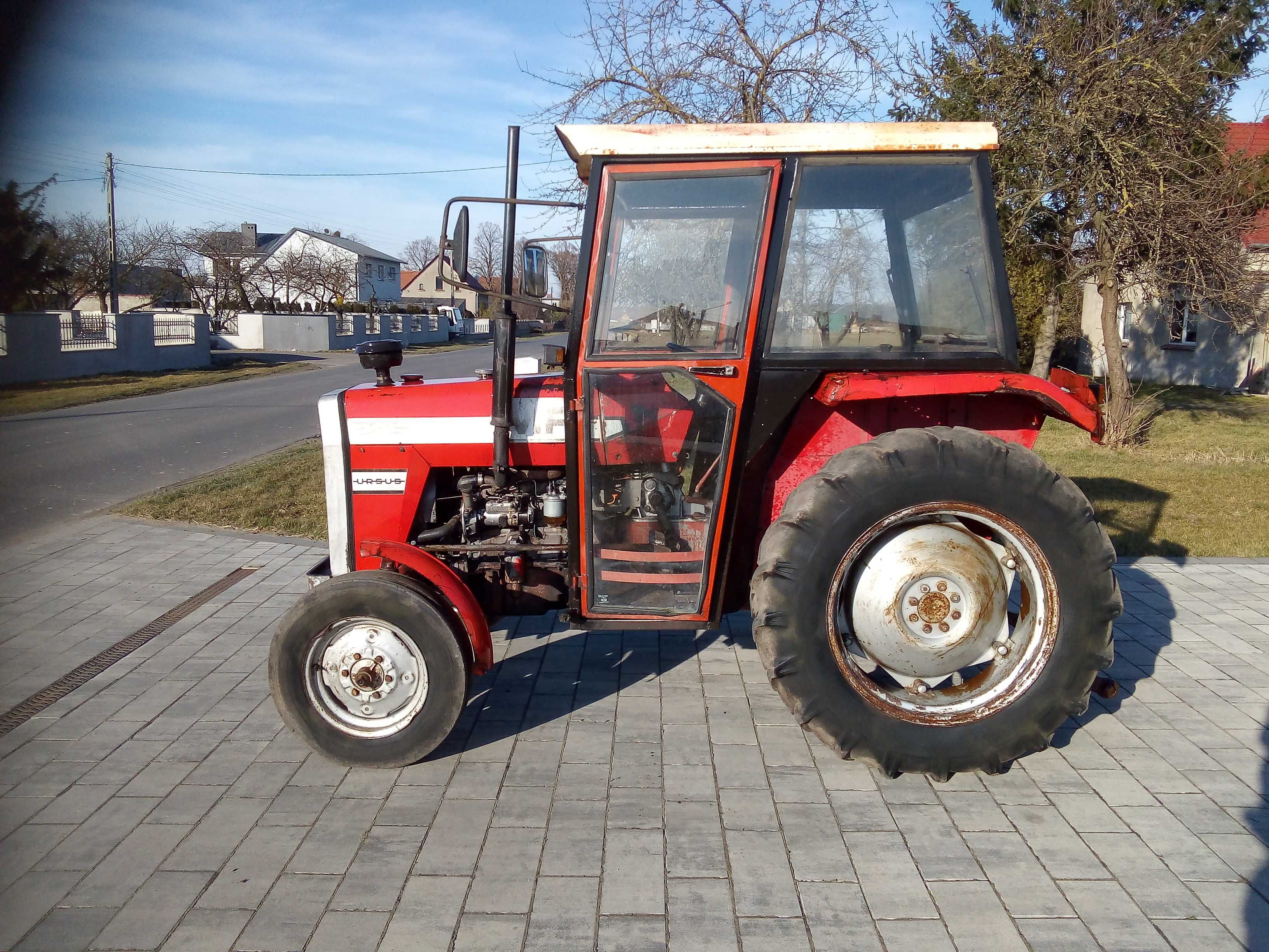 Ciągnik traktor Massey Ferguson MF 235 nie ursus
