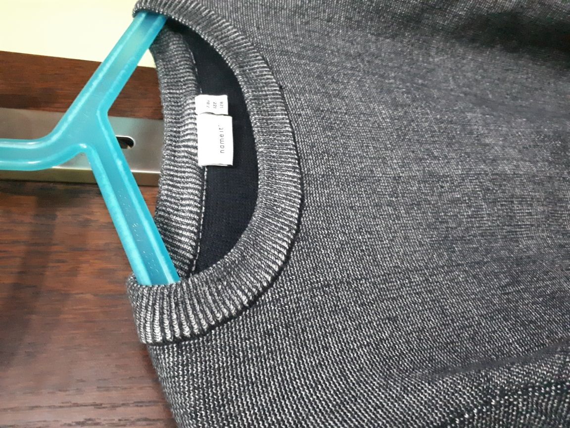 Sweter 122/128 Name it